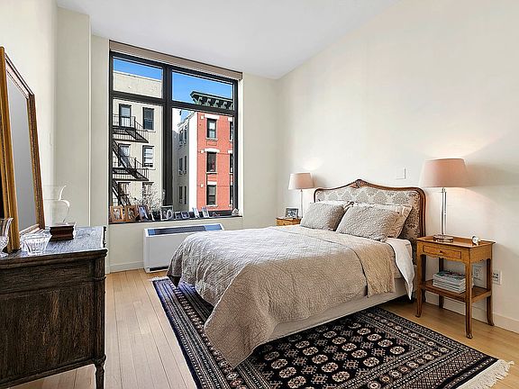 3rd image of 450 E 83rd St APT 3A