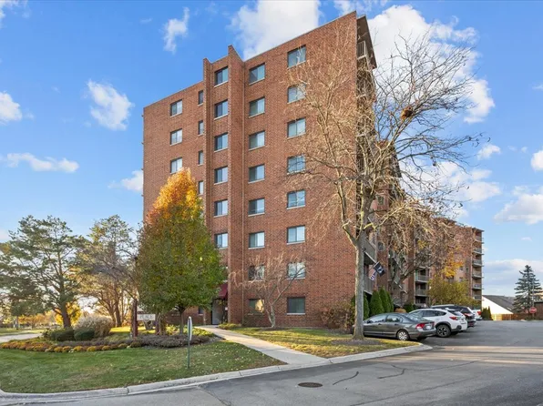 1 Bloomingdale Pl APT 604, Bloomingdale, IL 60108
