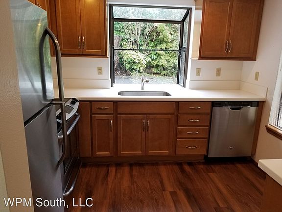 4th image of 25422 213th Pl SE Unit 9