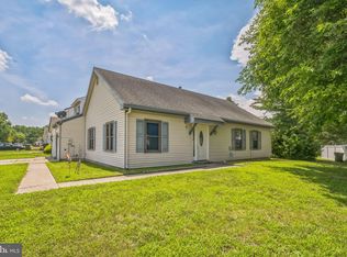 9 Adams St, Logan Township, NJ 08085