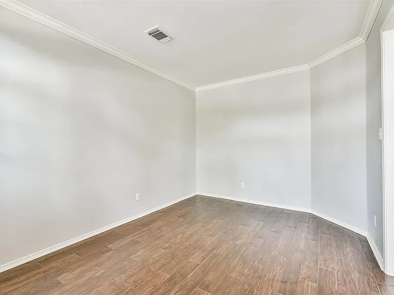 18802 Half Volley Cir — Photo 9