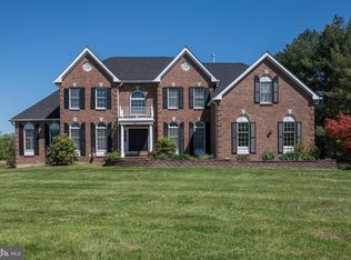606 McElwee Rd, Moorestown, NJ 08057