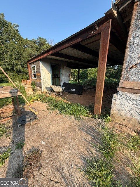 2nd image of 170 S Kelley St