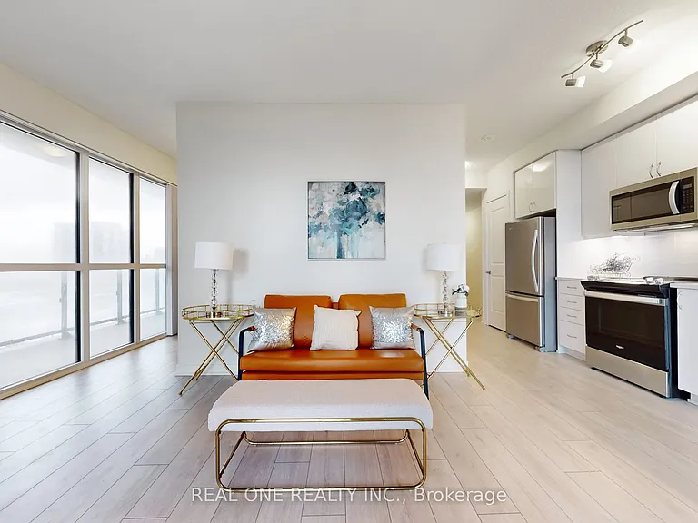 38 Annie Craig Dr #1005 — Photo 5