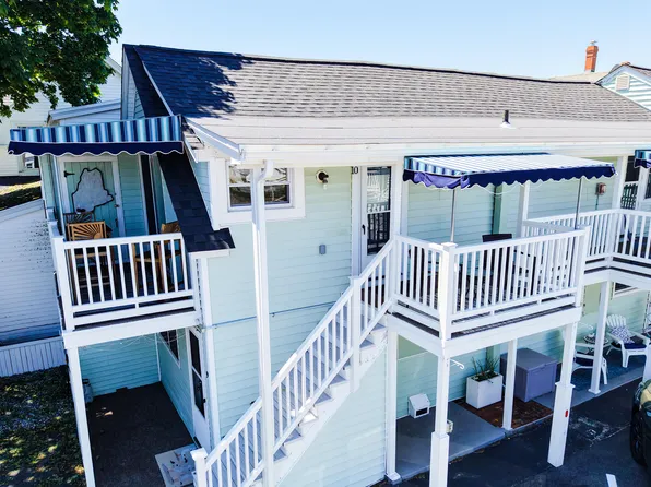 7 Bay Avenue #10, Old Orchard Beach, ME 04064