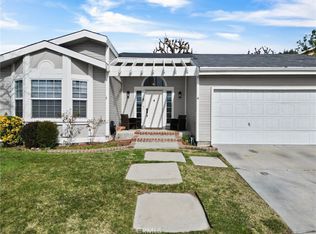 20095 Shadow Island Dr, Santa Clarita, CA 91351