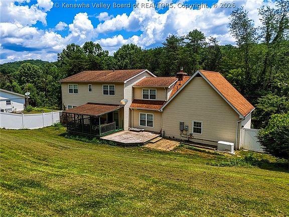 4th image of 212 Pawnee Dr