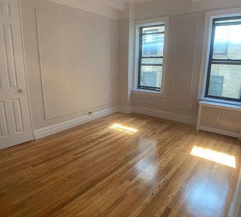 3rd image of 128 Fort Washington Ave #3GG