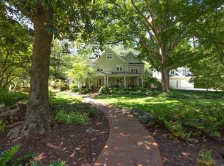 908 Greenwood Rd, Chapel Hill, NC 27514