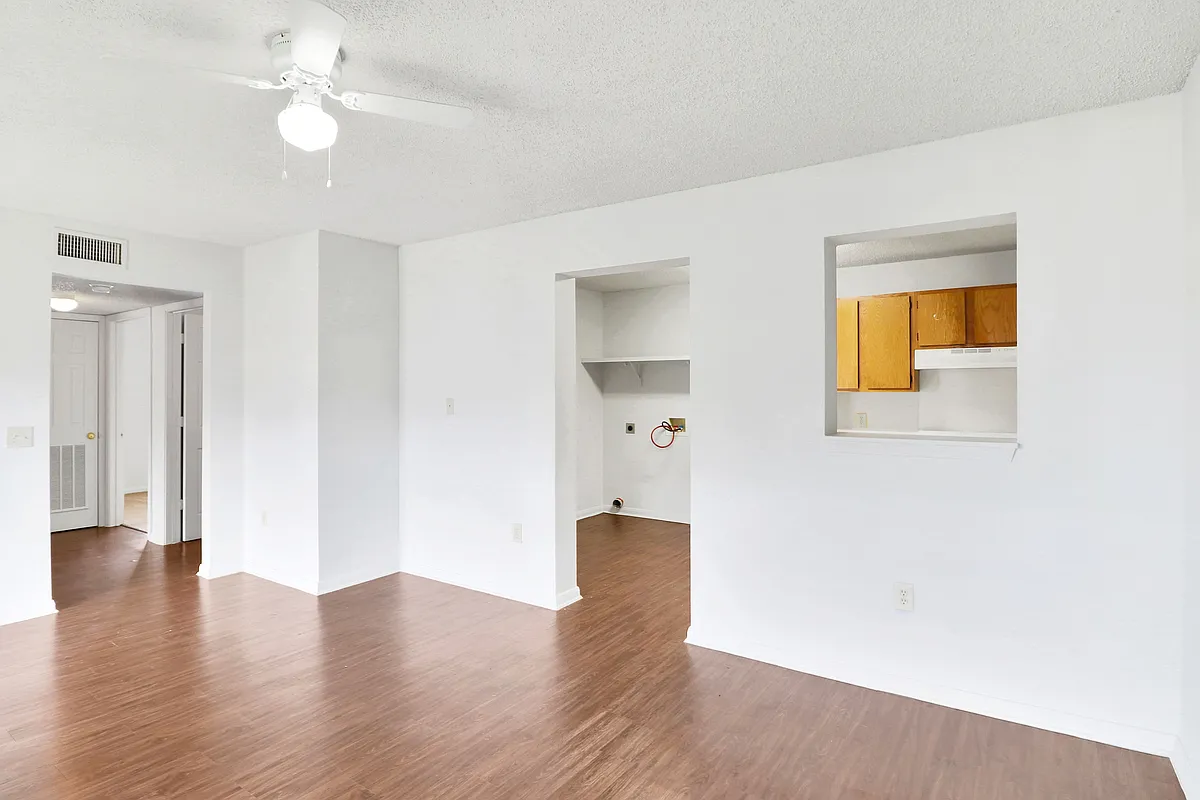 Photo 2 of 20 - Southwind Place Apartment Homes - Rogers, AR Building Photo - Southwind Place Apartment Homes