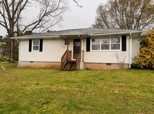 4050 Twin Lakes Rd, Cumming, GA 30040