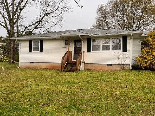 4050 Twin Lakes Rd, Cumming, GA 30040