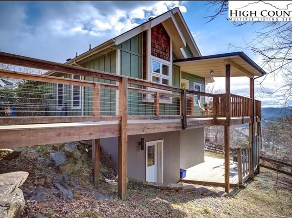 127 Sun Haven Ln, Boone, NC 28607