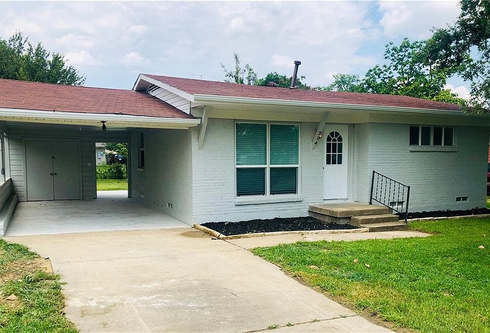 1st image of 304 Cascade Dr