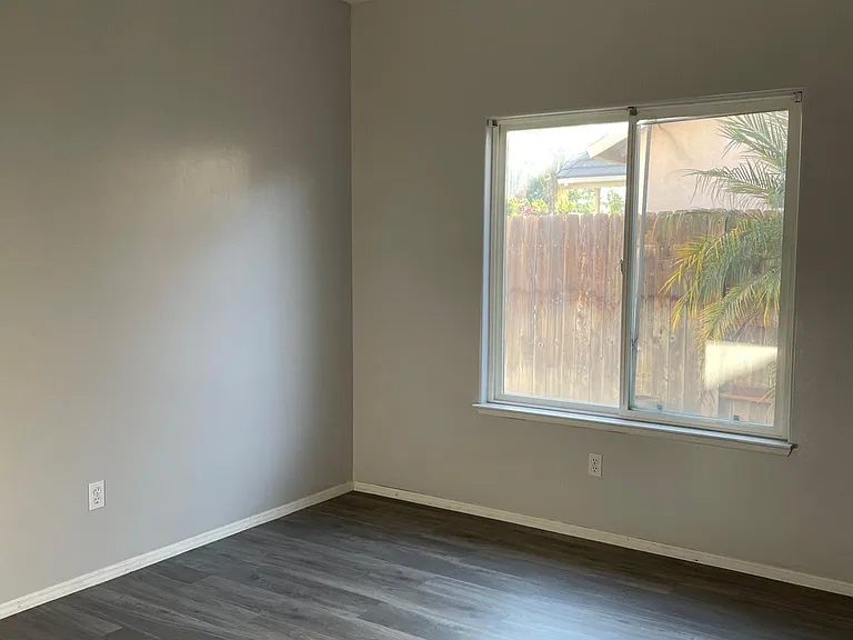 12216 Kingfisher Ave — Photo 18