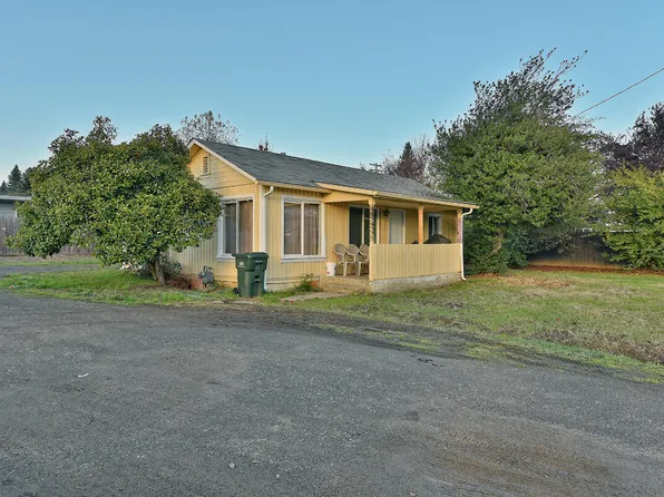 1113 W Central Ave, Sutherlin, OR 97479