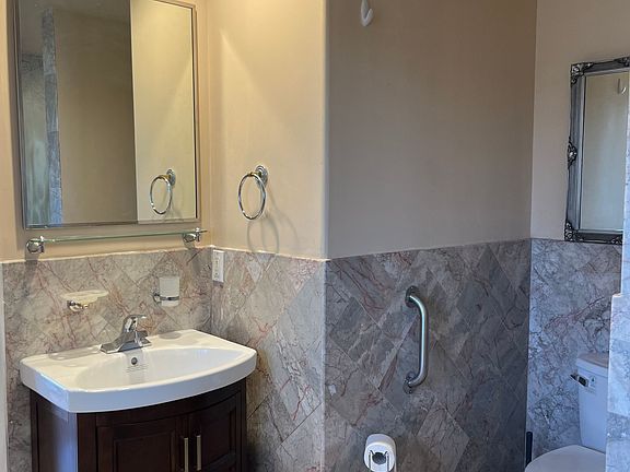 2nd image of 16925 Dormie Pl
