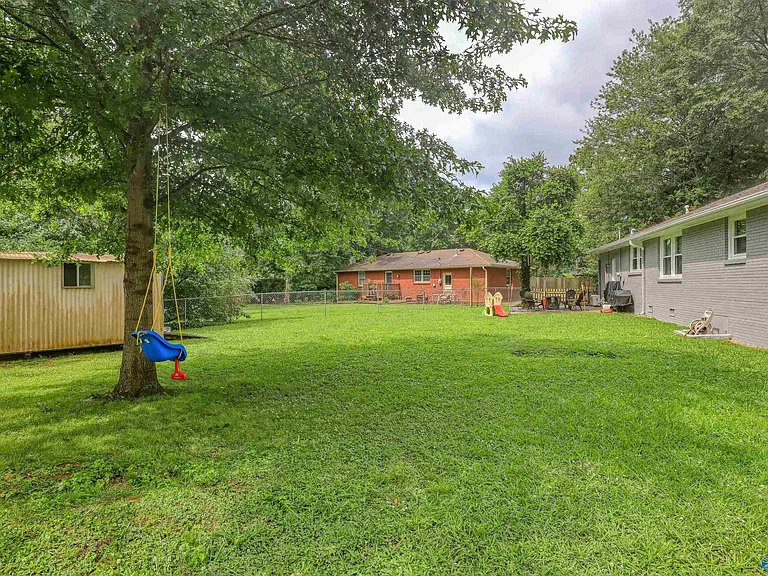 619 Graycroft Dr SW — Photo 18