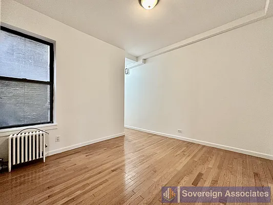 Rented by Sovereign Associates | media 10