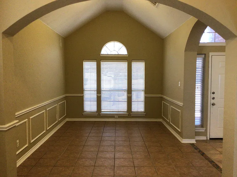 7508 Creek Meadow Dr — Photo 7