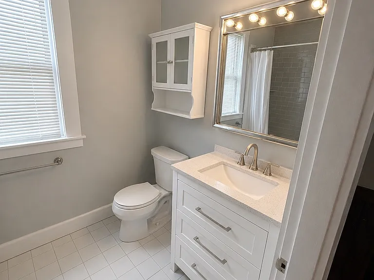 20-22 Florence St #3 — Photo 9
