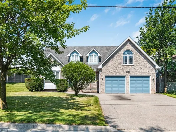381 Kerman Ave, Grimsby, ON L3M 5C4
