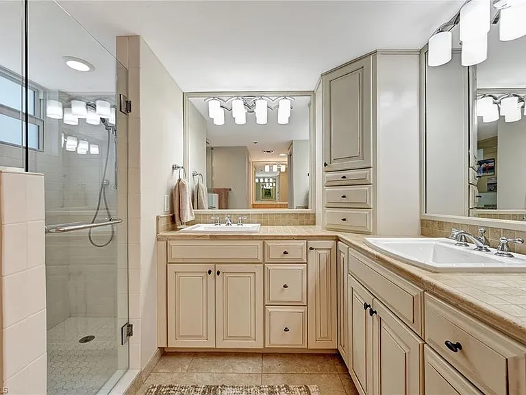 5550 Heron Point Dr #703 — Photo 18