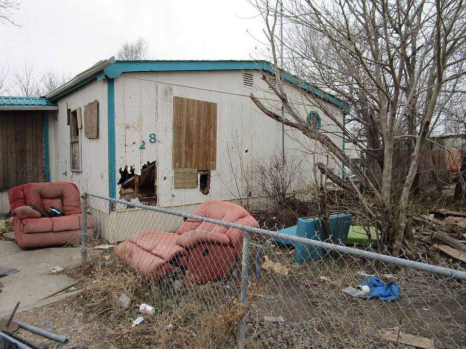 1st image of 828 Scott Ave