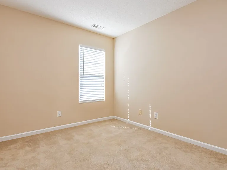 63 Brookhaven Dr — Photo 10