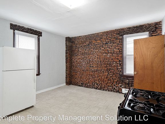 5th image of 205 Schirmer St #2