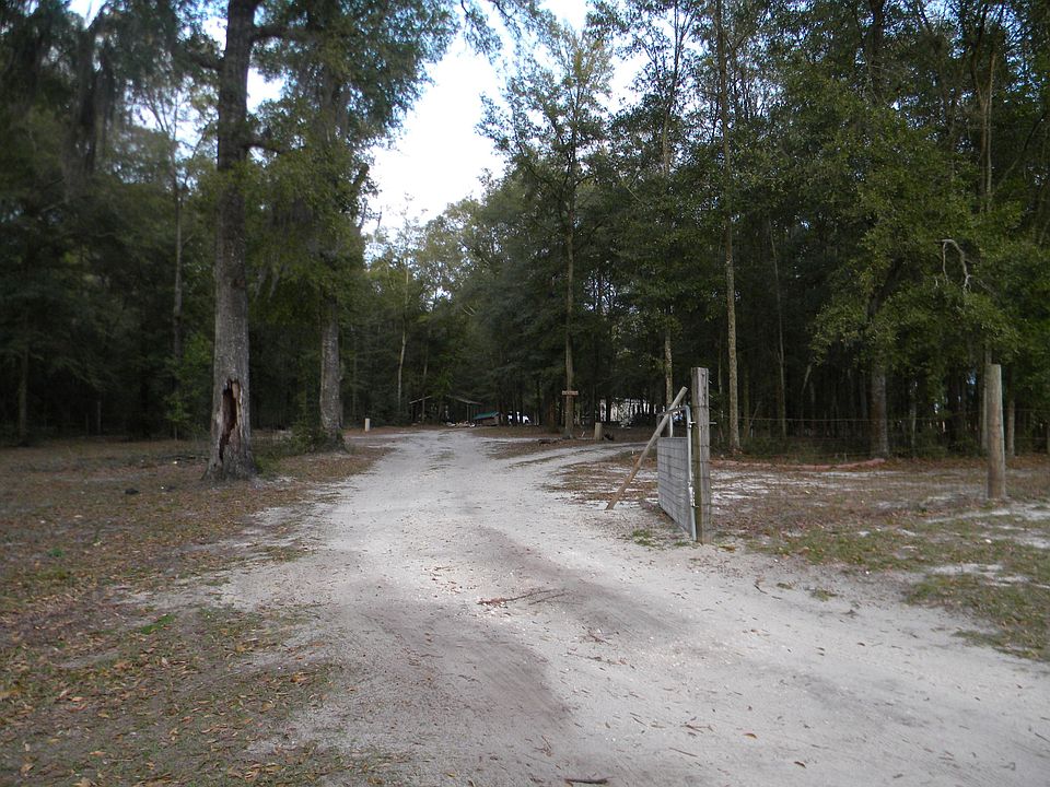 2nd image of 2692 W Us Highway 27