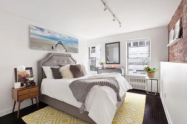 Sold by Compass | media 16