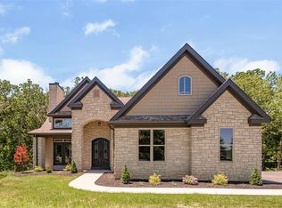 2 Callaway Ridge Ct, Defiance, MO 63341