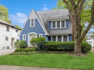 725 N Catherine Ave, La Grange Park, IL 60526
