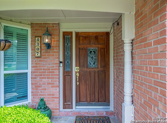 4th image of 4307 Little Ln