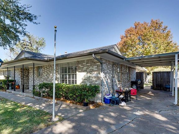3rd image of 2712 Westview Dr