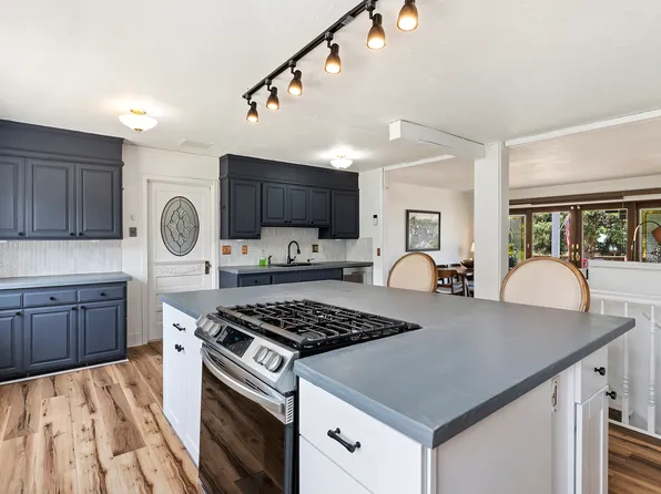 2315 E Creek Rd, Cottonwood Heights, UT 84093