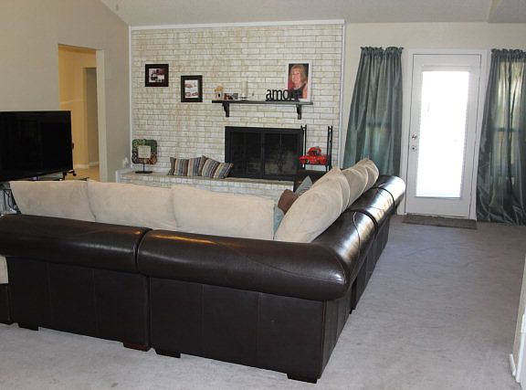 2nd image of 2508 Emerson Dr