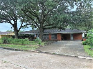 325 Elmore St, Saint Martinville, LA 70582