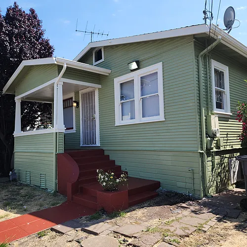 3627 Suter St Photo 1