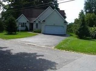 2 Garrison Ave, Schenectady, NY 12306