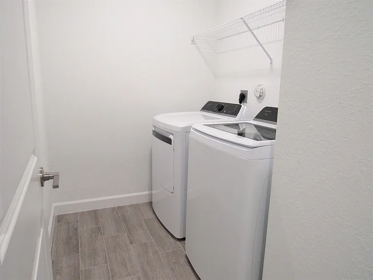 4332 Pond Lily Ln — Photo 23