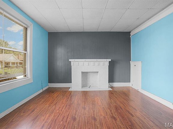 5th image of 2436 Delmar Ave