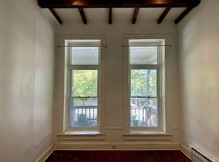 2800 N Calvert St APT 1A, Baltimore, MD 21218