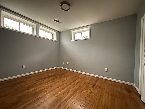 3 bed, 1200 sqft, $1,950 — Photo 3