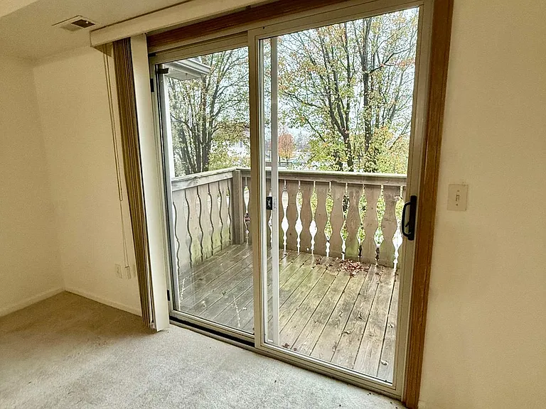 Country Village Apartments — Photo 22
