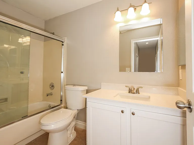 1536 Knoll Heights Ct — Photo 14