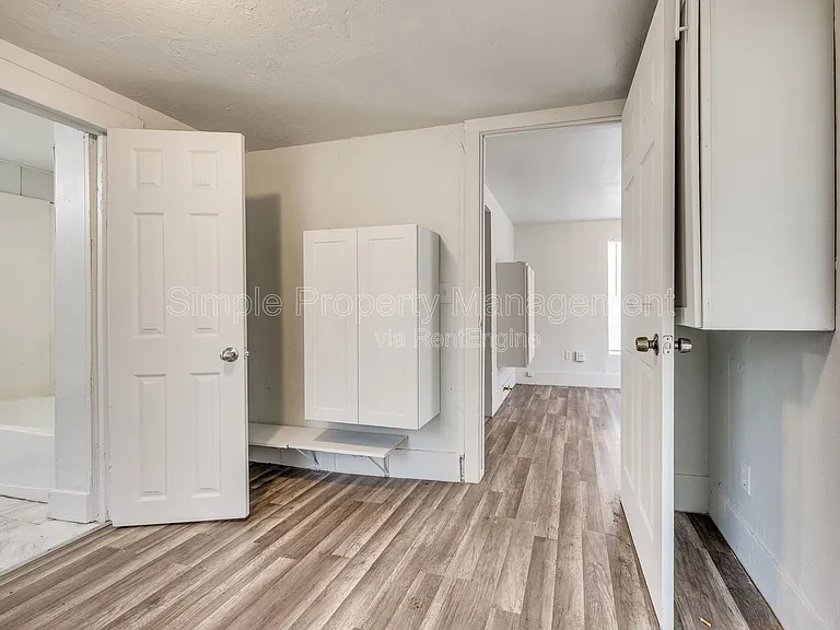 2413 S Youngs Blvd — Photo 10