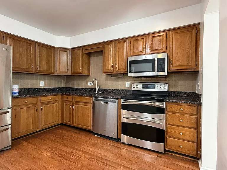 1187 Heyward Rd — Photo 21