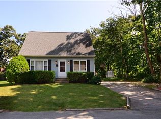 201 Sachem Rd, North Kingstown, RI 02852